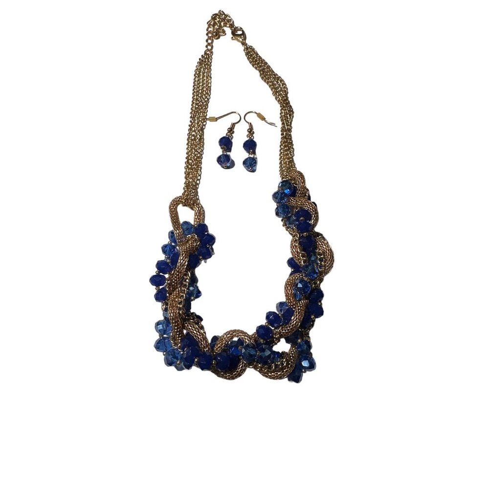 Periwinkle by Barlow Necklace & Earrings Set